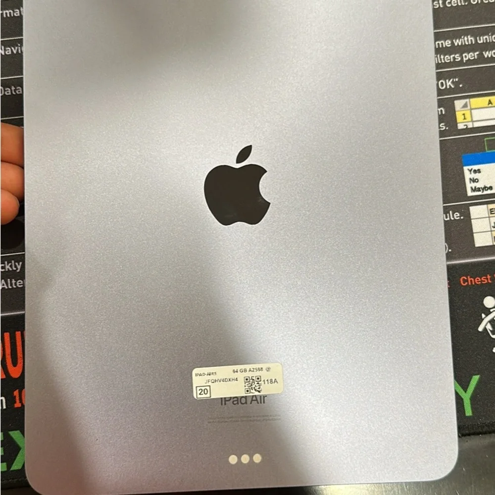 iPad Air 5 64 GB silver WiFi only